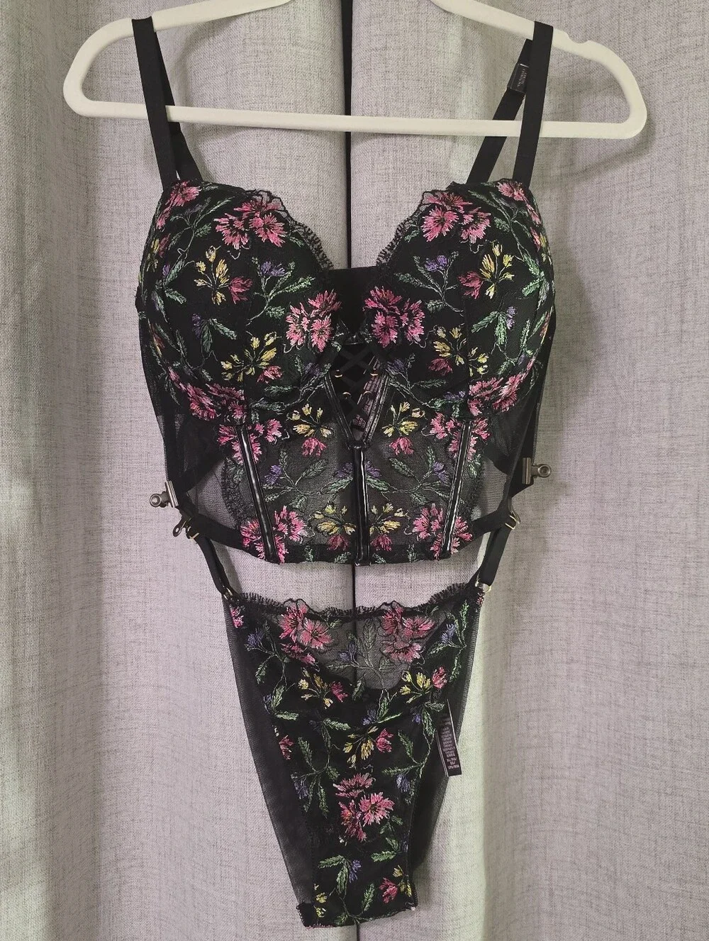 Victoria's Secret Floral Embroidered Black Lace Bustier Set